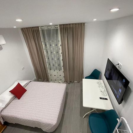 Estudios Nuevos Madrid Centro Екстериор снимка
