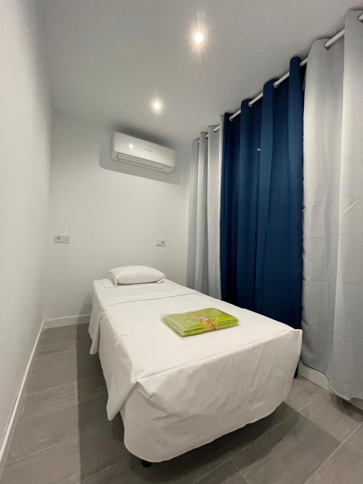 Estudios Nuevos Madrid Centro Екстериор снимка