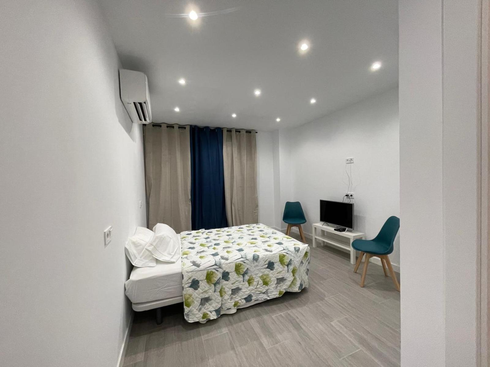 Estudios Nuevos Madrid Centro Екстериор снимка