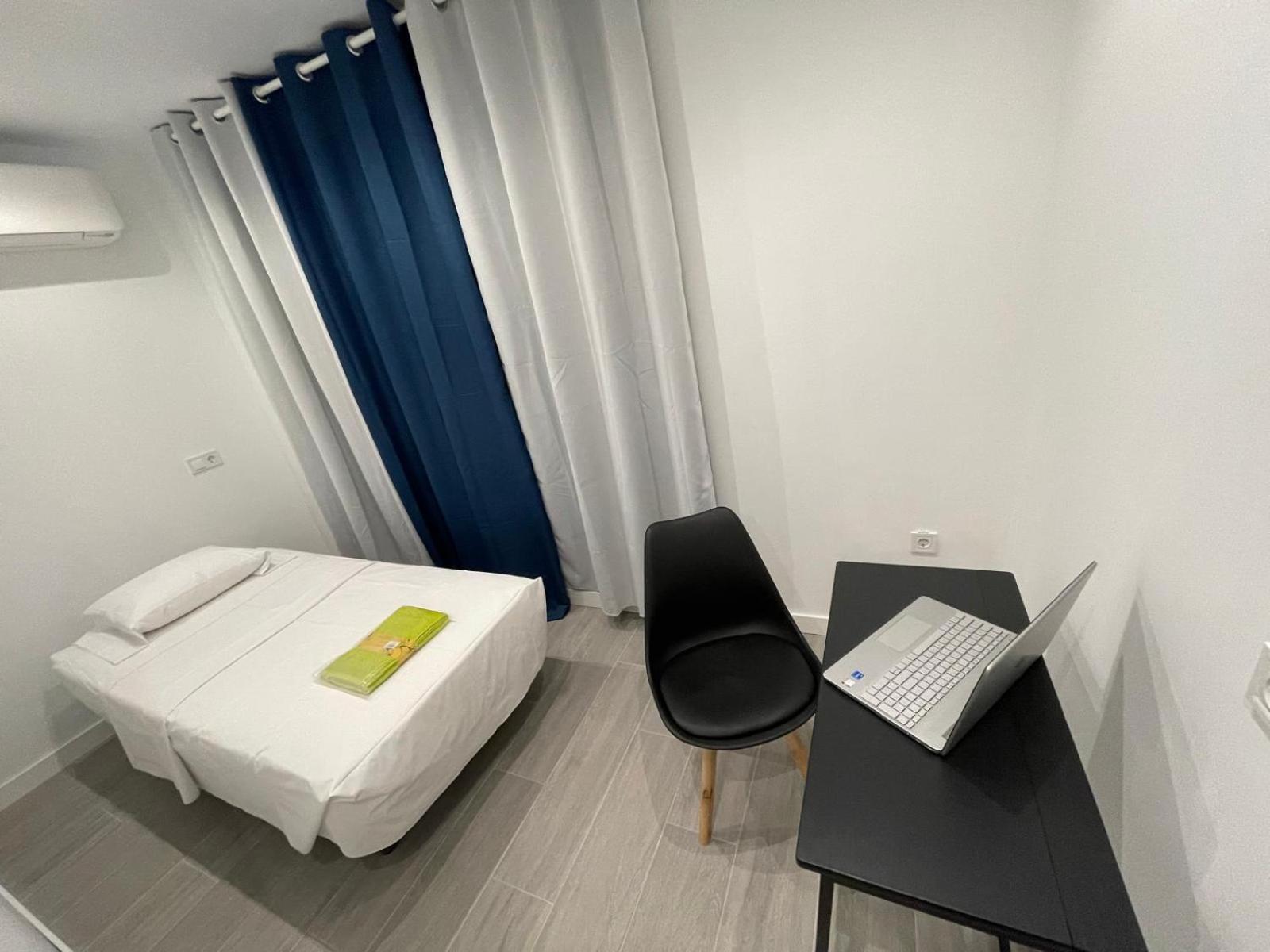 Estudios Nuevos Madrid Centro Екстериор снимка