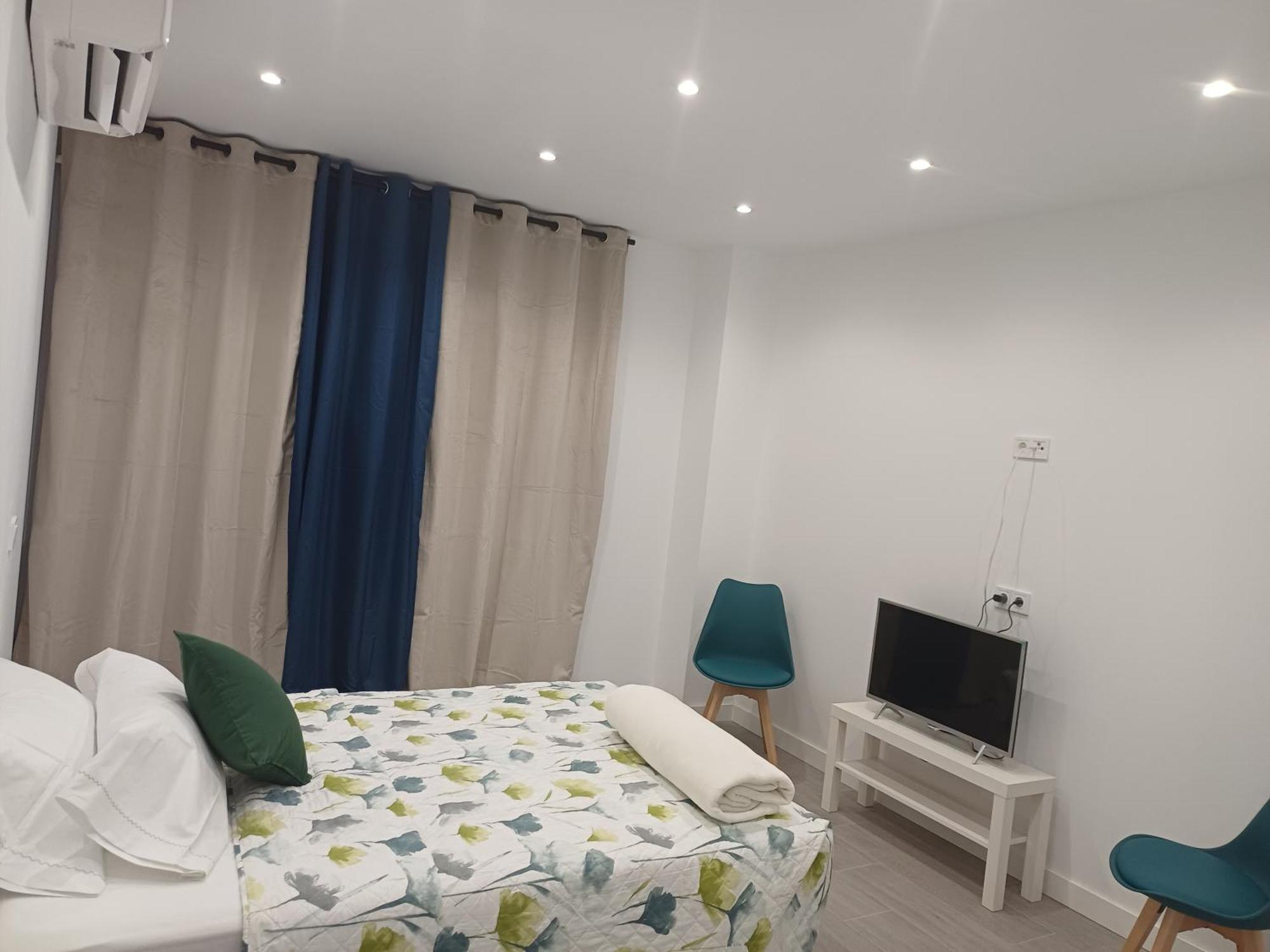 Estudios Nuevos Madrid Centro Екстериор снимка