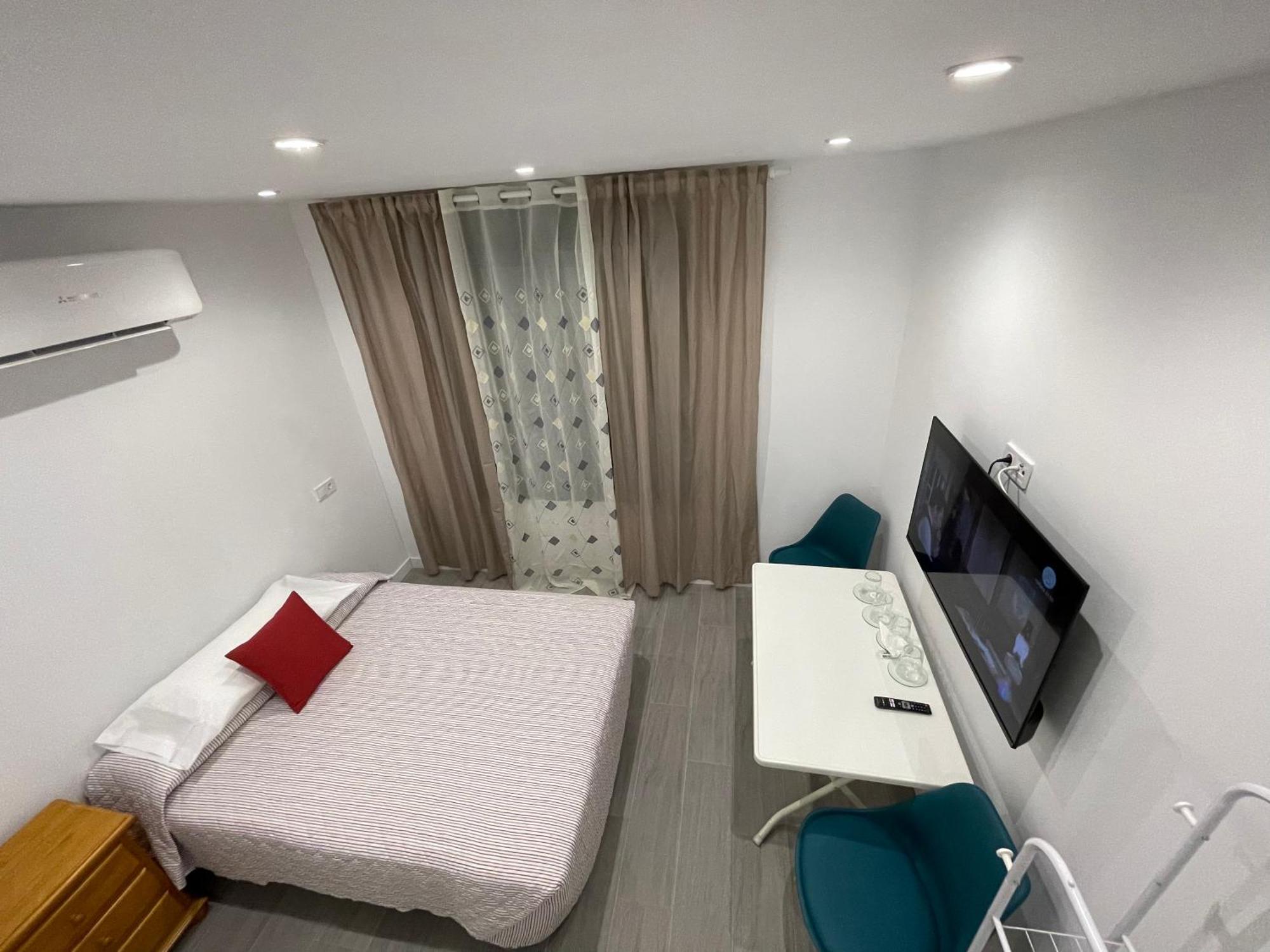 Estudios Nuevos Madrid Centro Екстериор снимка