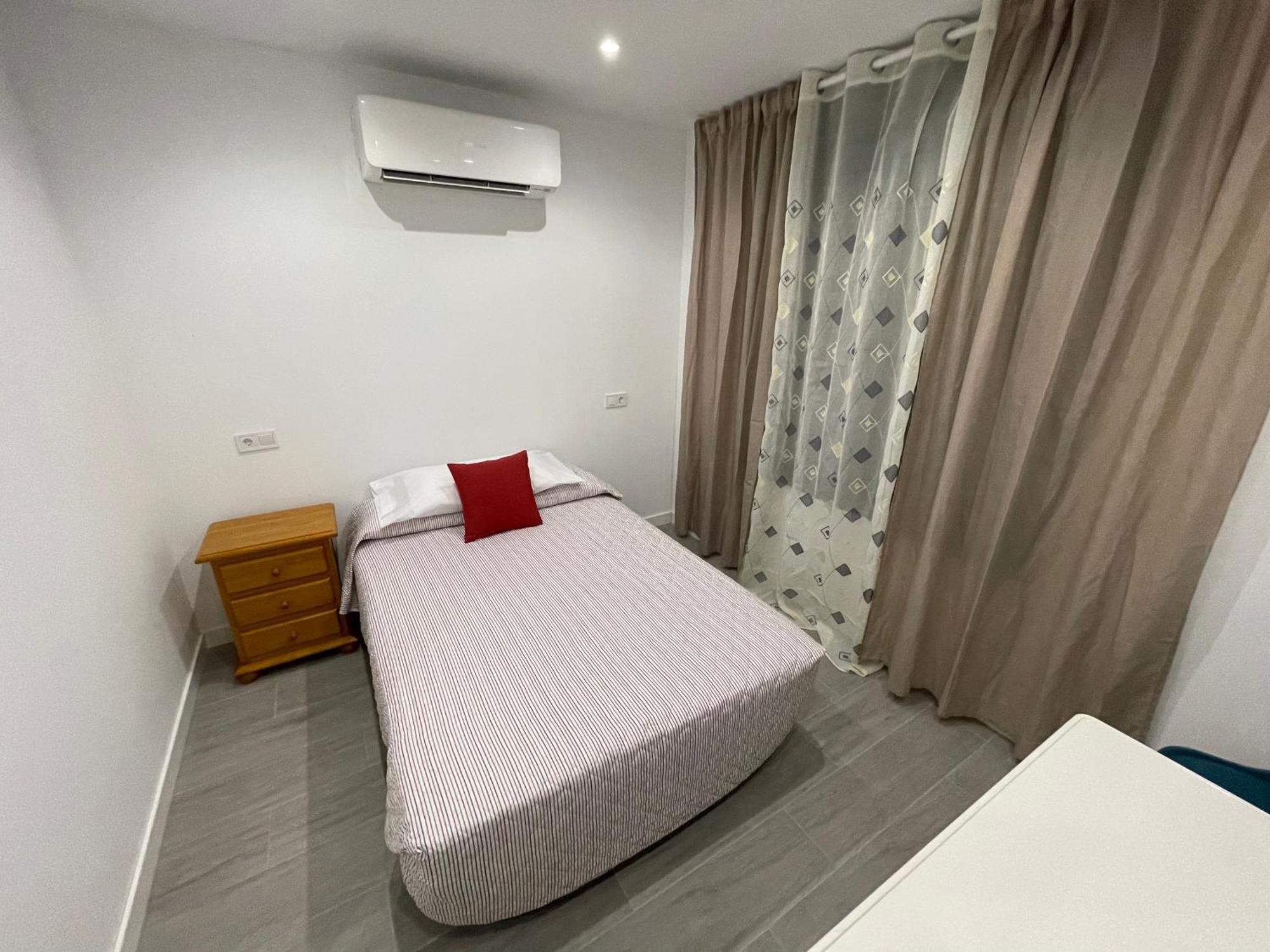 Estudios Nuevos Madrid Centro Екстериор снимка