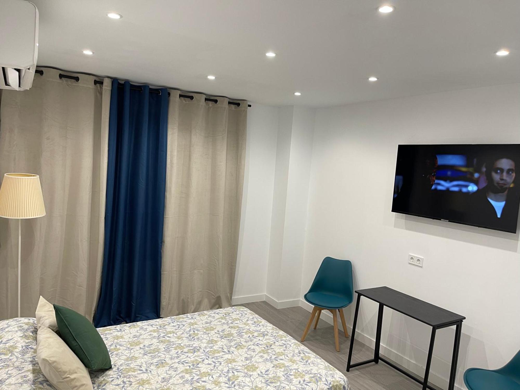 Estudios Nuevos Madrid Centro Екстериор снимка